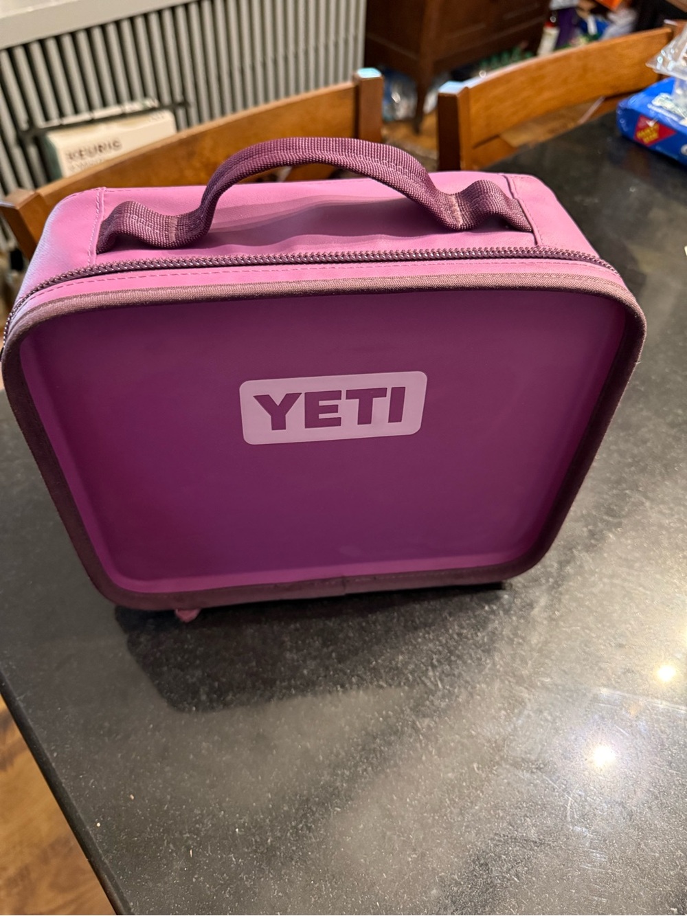 Purple Yeti Daytrip lunch bag